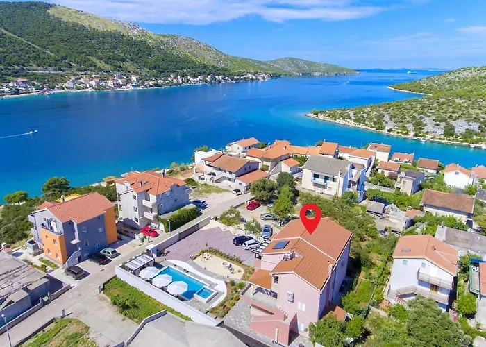 Lovely In * Grebaštica