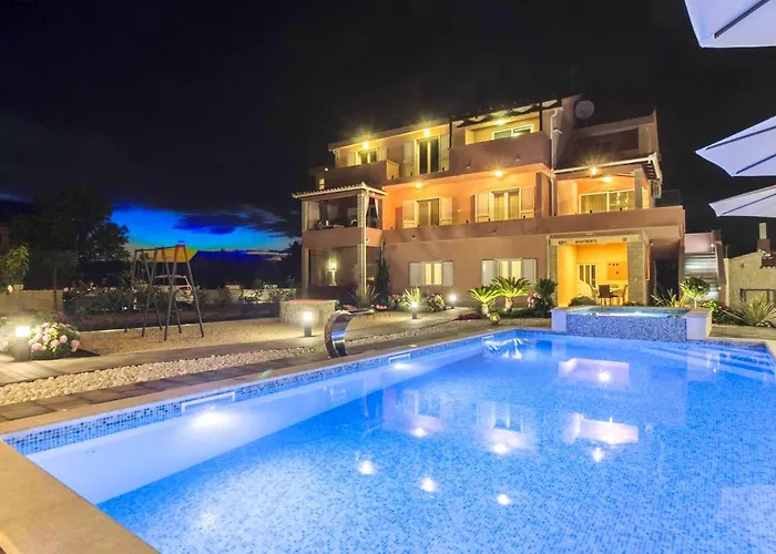 Lovely In Daire Grebaštica